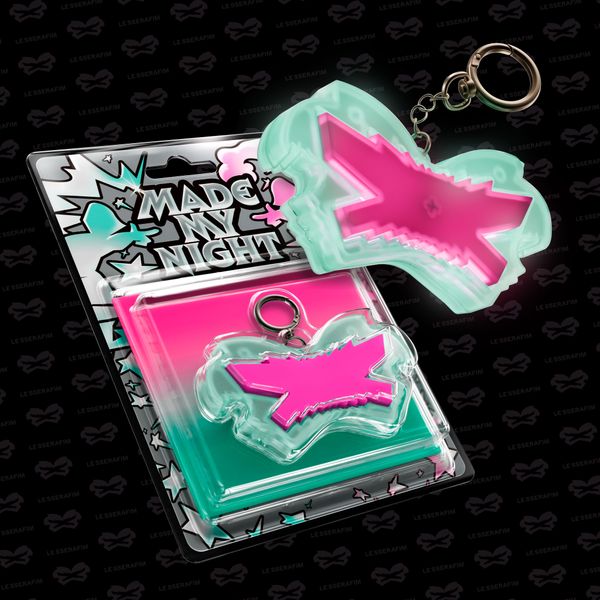 LE SSERAFIM 2ND SINGLE ALBUM 'MADE MY NIGHT' GLOW CLICKER KEYCHAIN VER. (GREEN / PINK)